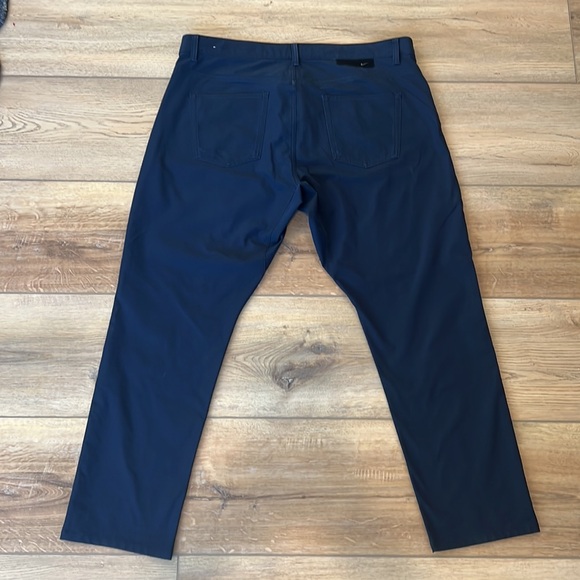 Nike Navy Dri-Fit Repel Slim Fit Golf Pant - Picture 6 of 10